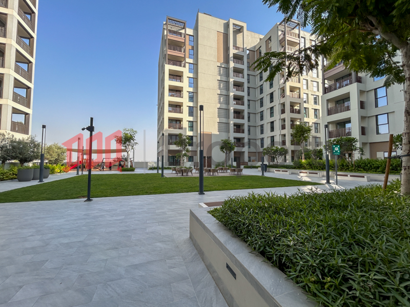 Gorgeous Luxury Building in the Heart of Creek